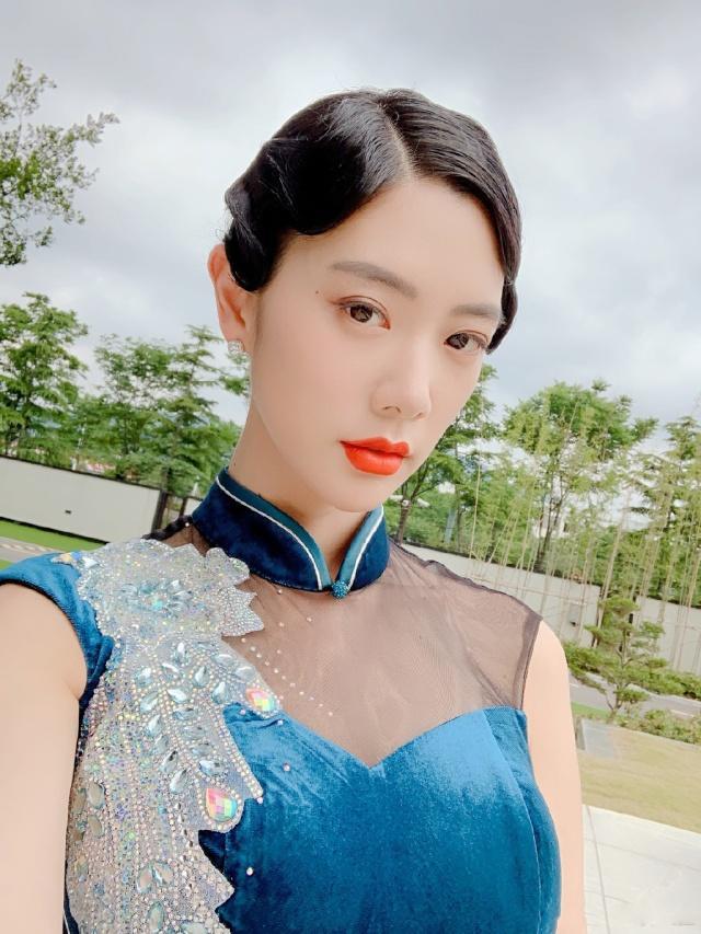 17间房主播跳舞 电影1